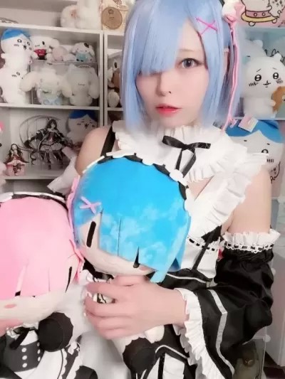 Natsume Tsunarin – Rem (2)