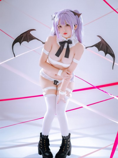 日奈娇 – 伊芙夏娃