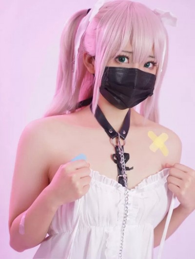 三无皮卡喵 – 初音酱