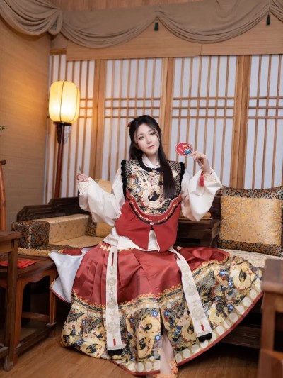 鱼子酱Fish – New Year